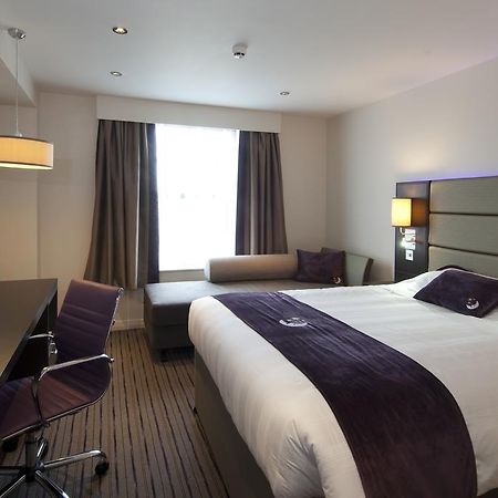 Premier Inn Harlow Kültér fotó