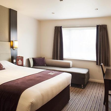 Premier Inn Harlow Kültér fotó