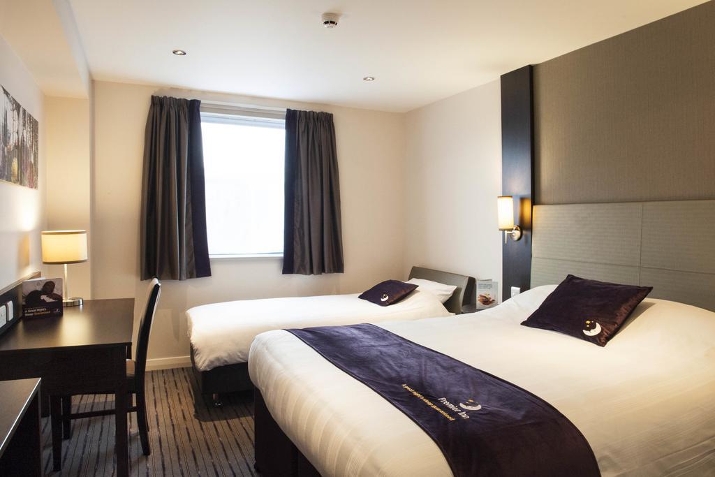 Premier Inn Harlow Szoba fotó