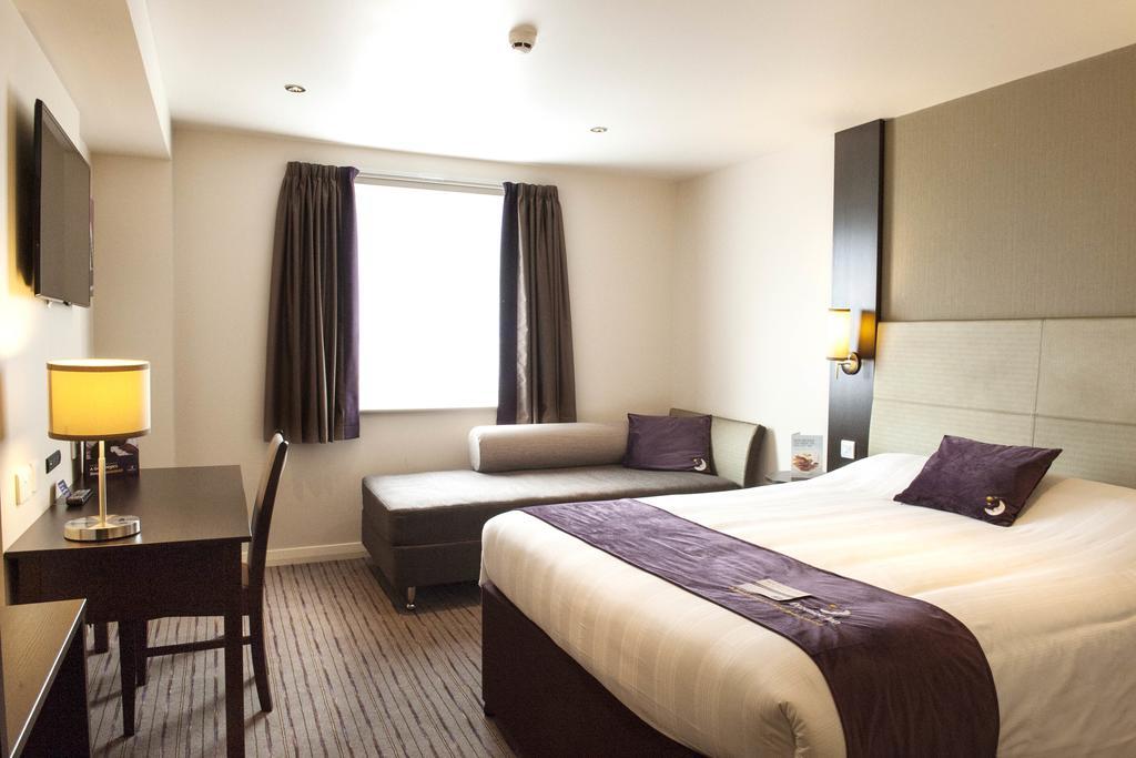 Premier Inn Harlow Szoba fotó