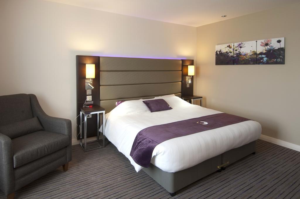 Premier Inn Harlow Kültér fotó