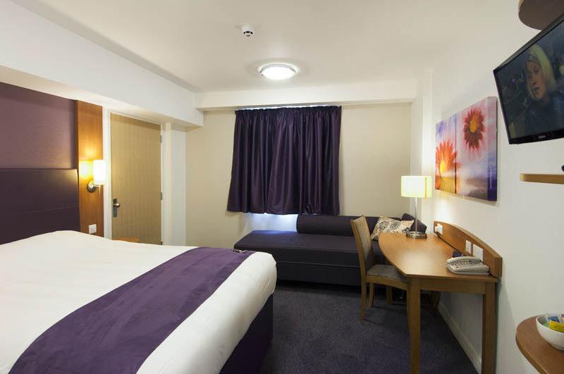 Premier Inn Harlow Kültér fotó